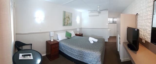 Economy Studio