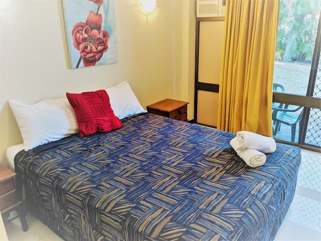 2 Bedroom Corporate Unit, Garden View