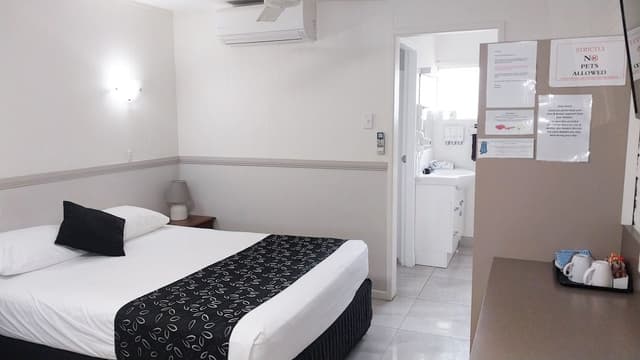Deluxe Double Room, 1 Queen Bed, Ensuite