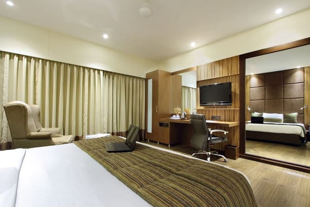 St.Suite