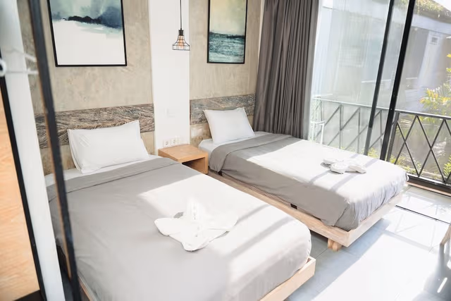 Superior Room, Pool View