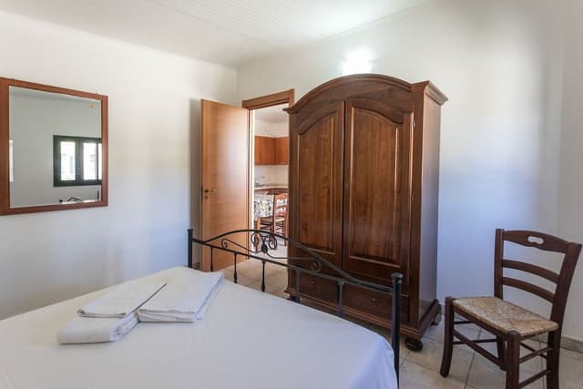 Junior Condo