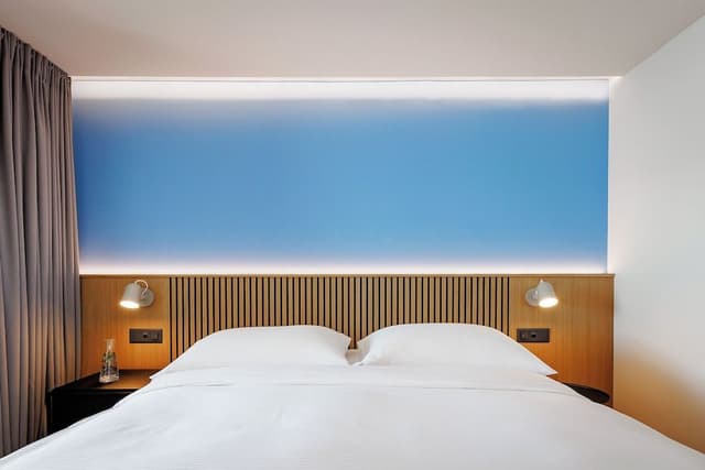 Deluxe Double Room, Lake View