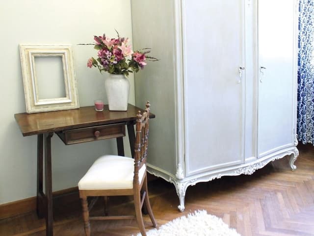 Double Room (Linda)