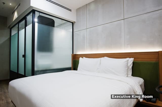 Executive King Room
