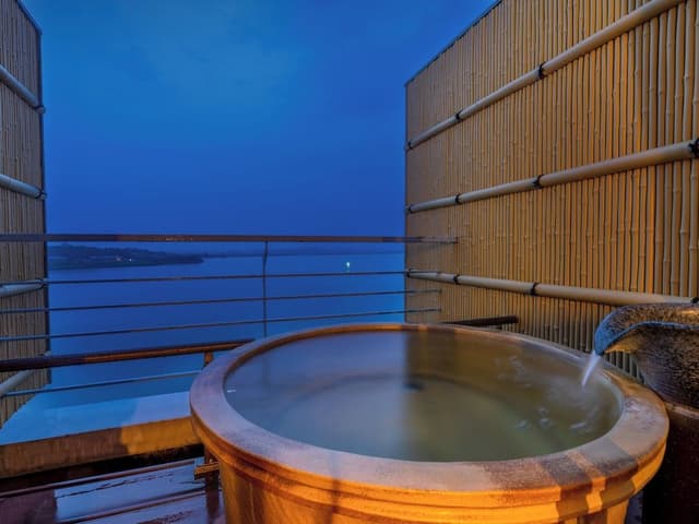 Suite, 1 Bedroom, Non Smoking, Lake View