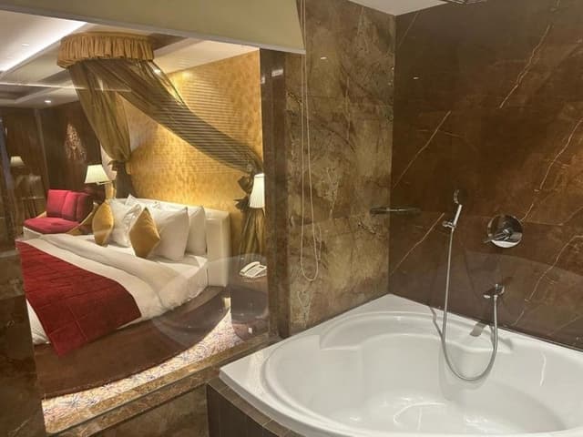 Suite Room with Airport Drop