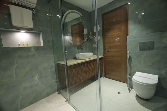 Presidential Suite with Airport Drop