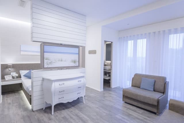 Executive Room, Balcony (beach access included)