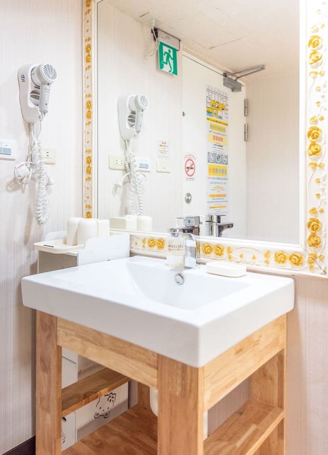 Double Room, Bathtub, City View