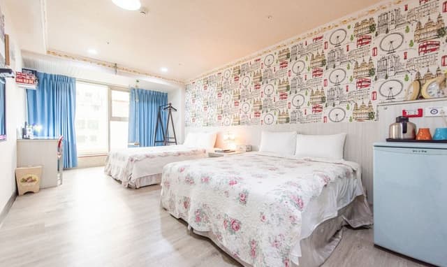 Double Room, Bathtub, City View