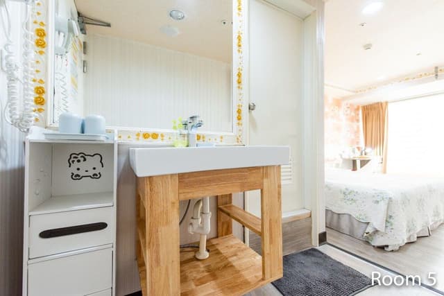 Standard Room, Bathtub, City View