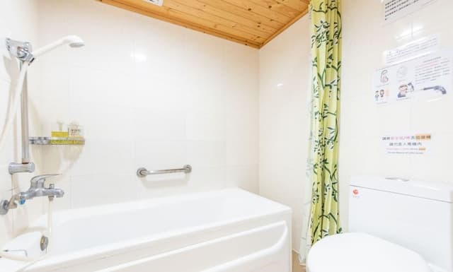 Double Room, Bathtub, City View