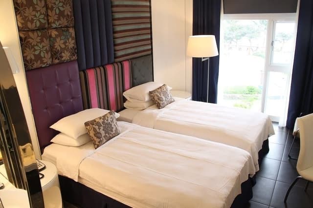 Provence Twin room ocean view 2F (provide 2 single beds combine service)