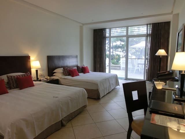 Family room ocean view 1F