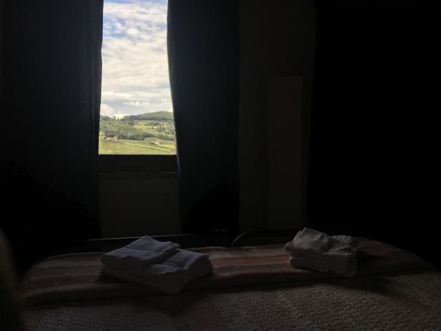 Apartment, 4 Bedrooms, 2 Bathrooms