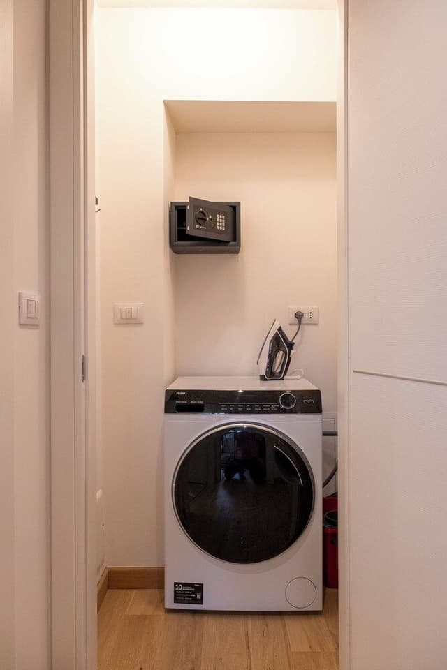 Luxury Apartment, Hill View