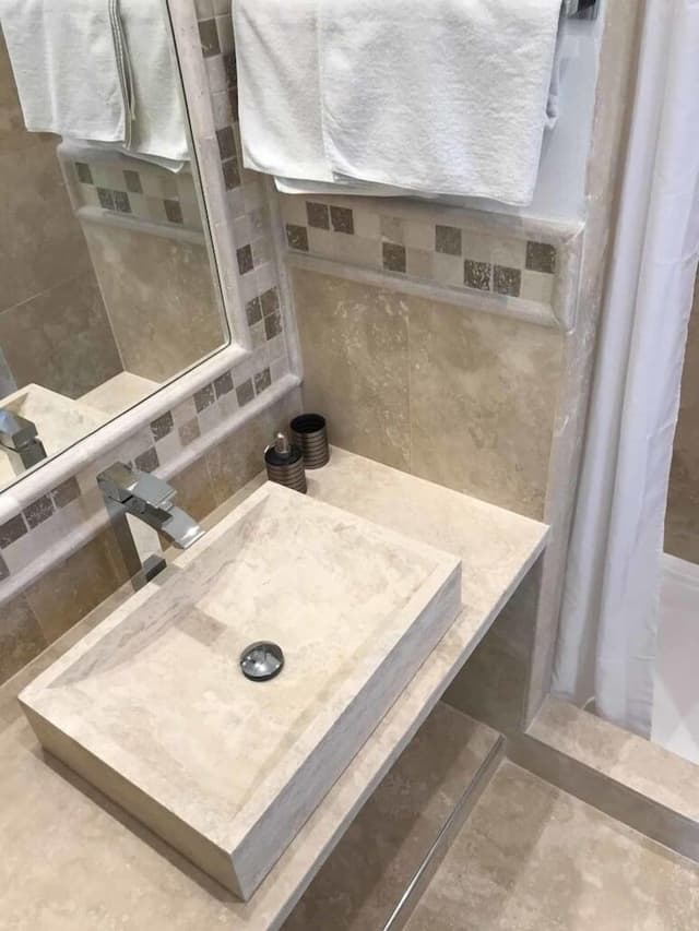 Double Room, Annex Building (Specchi)