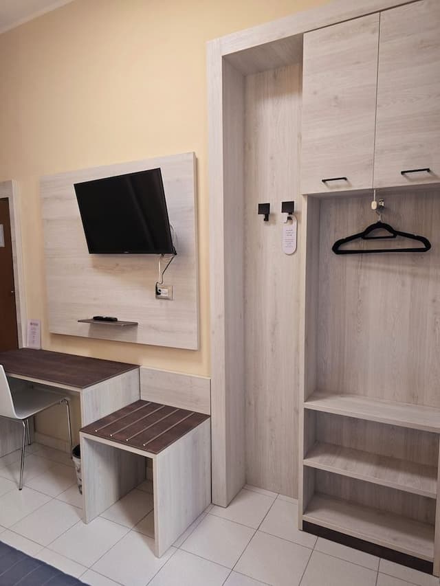 Basic Single Room