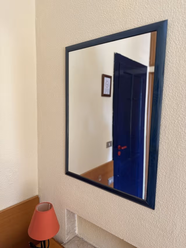 Single Room, Sea View