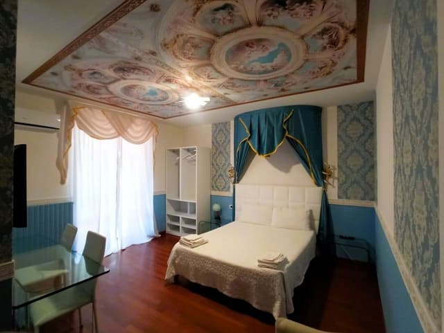 Superior Double Room, 1 King Bed, Mountain View