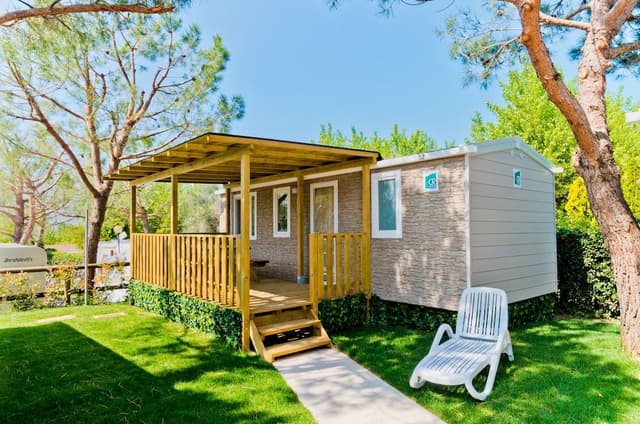Superior Mobile Home, Patio