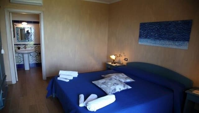 Classic Double Room, Sea View