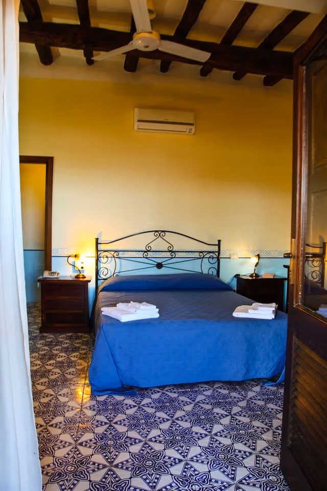 Double or Twin Room, Terrace, Partial Sea View