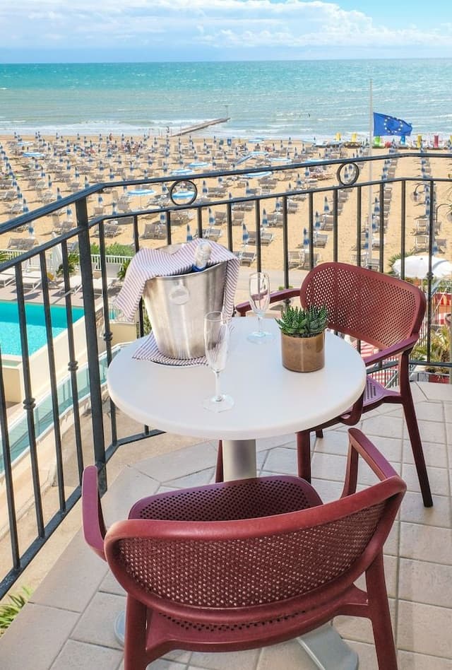 Comfort Quadruple Room, Partial Sea View