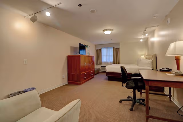 Presidential Room with 1 King Bed