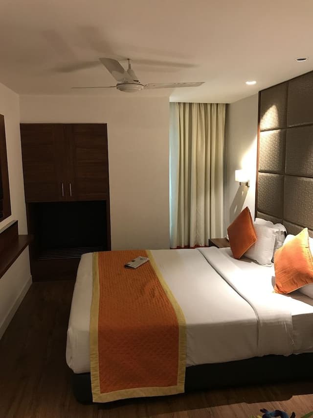 Executive Room