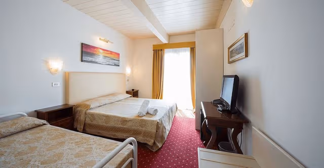 Triple Room, Balcony