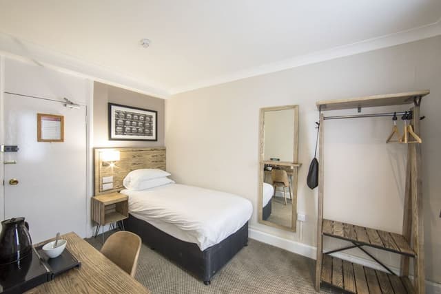 Single Room
