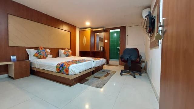 Deluxe Double Room, City View