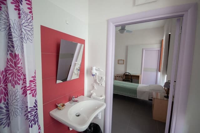 Comfort Single Room