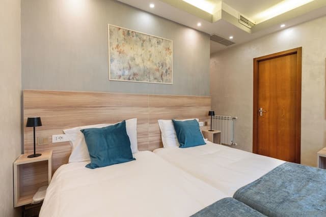 Standard Twin Room