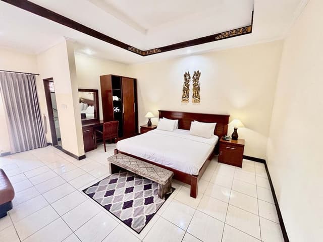 Junior Room
