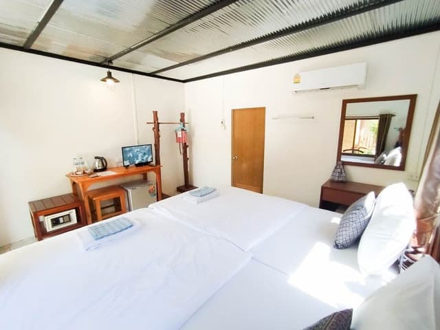 Twin Room, 2 Twin Beds