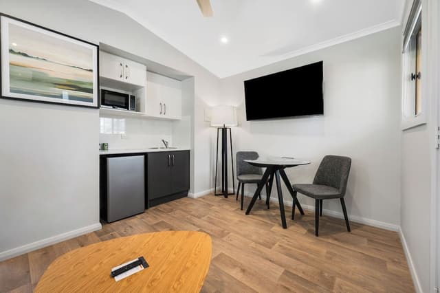 One Bedroom Cabin