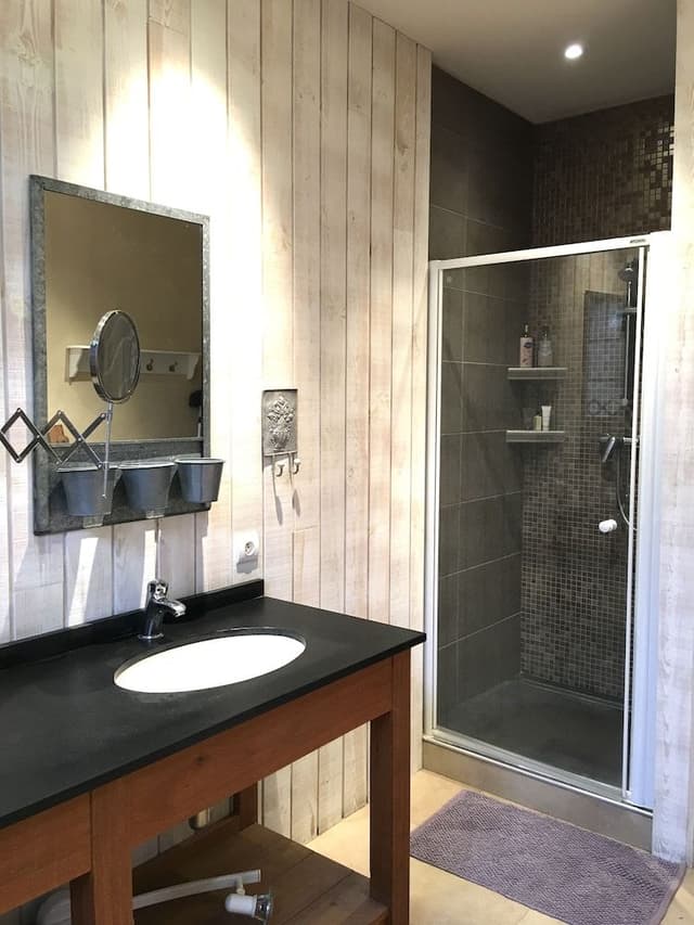 City Apartment, Ensuite, Garden View