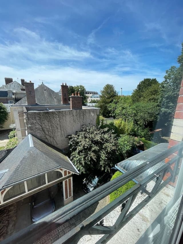 City Apartment, Ensuite, Garden View