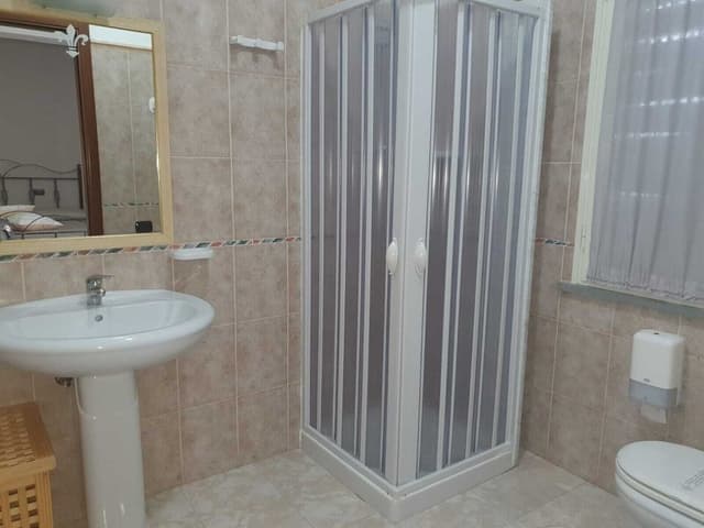 Standard Triple Room, Private Bathroom (Tripla Finestra)