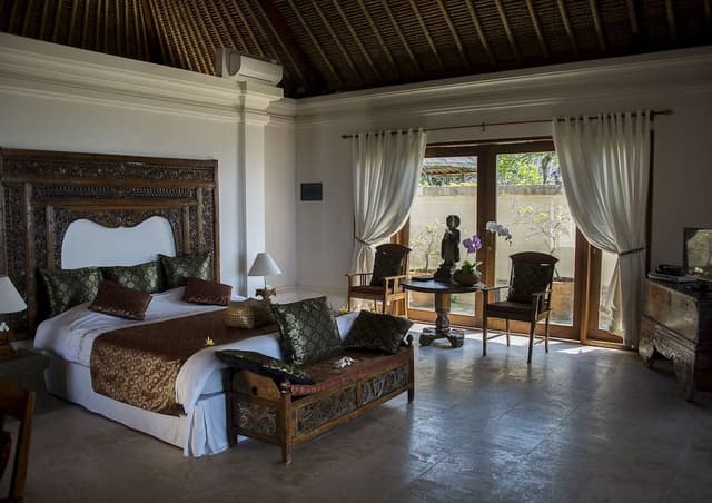Guest House with Sea View