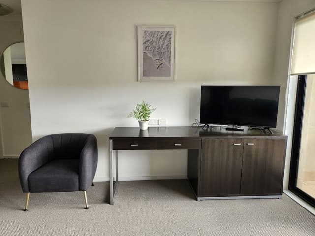 Deluxe Two-Bedroom Apartment