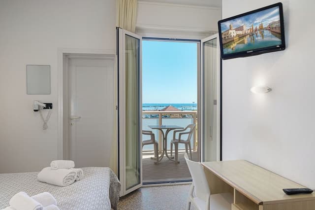 Panoramic Triple Room