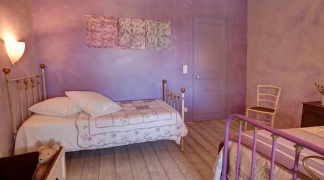 Triple Room (Mauve)
