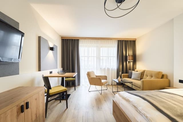 Comfort Double Room, Balcony, Garden View