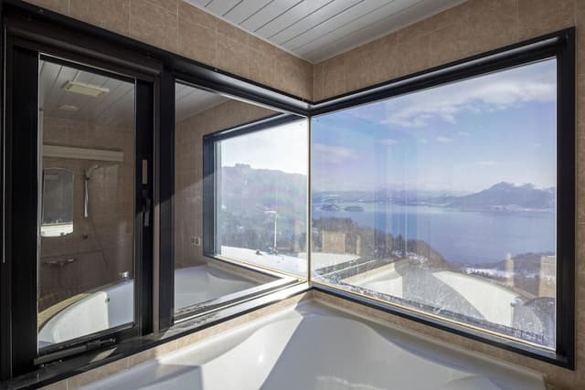 Deluxe Twin Room, Non Smoking, Lake View