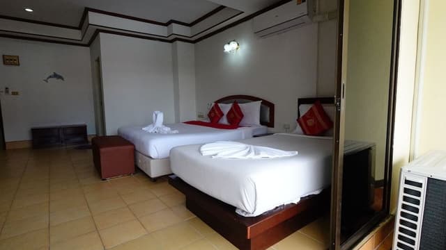 Deluxe Triple room with Balcony