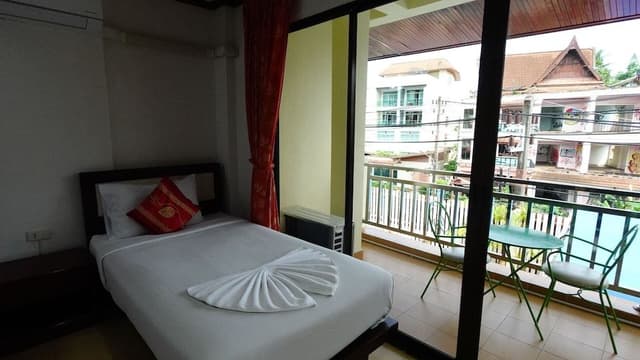 Deluxe Triple room with Balcony